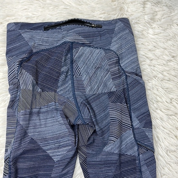 Lululemon Speed Up Crop (21") Etch Hail Midnight Navy - Picture 7 of 7